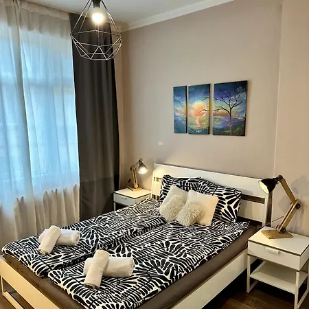 דירה Superb 2 Bedroom סופיה