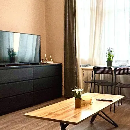 Superb 2 Bedroom *